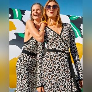 NWT Diane Von Furstenberg Poppy Floral Black, Gray and Tan L/S Wrap Dress